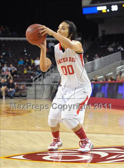Thumbnail 1 in Canyon Springs vs. Mater Dei (CIF SoCal D1 Regional Final) photogallery.