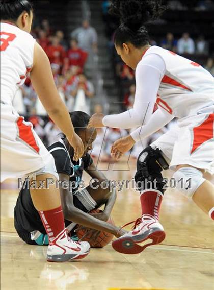Thumbnail 1 in Canyon Springs vs. Mater Dei (CIF SoCal D1 Regional Final) photogallery.