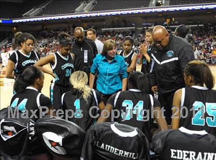 Thumbnail 2 in Canyon Springs vs. Mater Dei (CIF SoCal D1 Regional Final) photogallery.