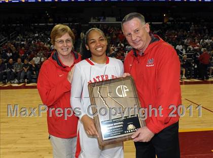 Thumbnail 1 in Canyon Springs vs. Mater Dei (CIF SoCal D1 Regional Final) photogallery.
