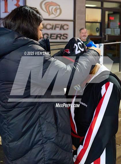 Thumbnail 1 in Sacred Heart Prep @ Carondelet (CIF NorCal Division 1 Regional Final) photogallery.