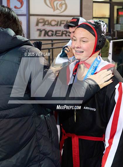 Thumbnail 1 in Sacred Heart Prep @ Carondelet (CIF NorCal Division 1 Regional Final) photogallery.