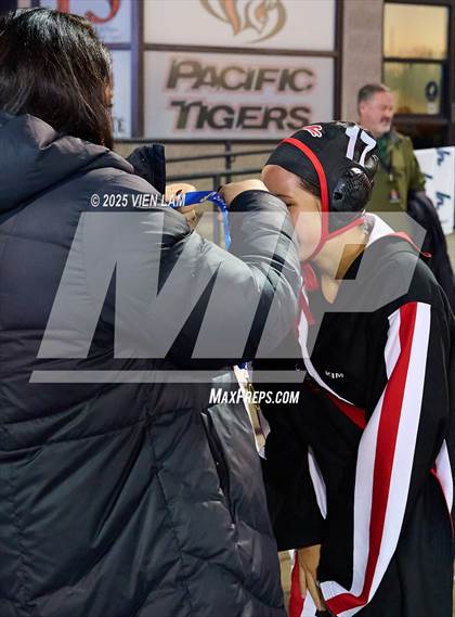 Thumbnail 3 in Sacred Heart Prep @ Carondelet (CIF NorCal Division 1 Regional Final) photogallery.