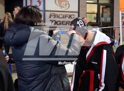 Thumbnail 3 in Sacred Heart Prep @ Carondelet (CIF NorCal Division 1 Regional Final) photogallery.