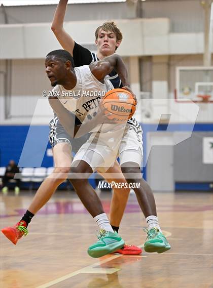 Thumbnail 1 in Calvary Christian vs St Peterburg (Sun Bash Tampa) photogallery.