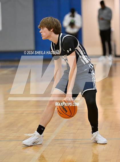 Thumbnail 2 in Calvary Christian vs St Peterburg (Sun Bash Tampa) photogallery.