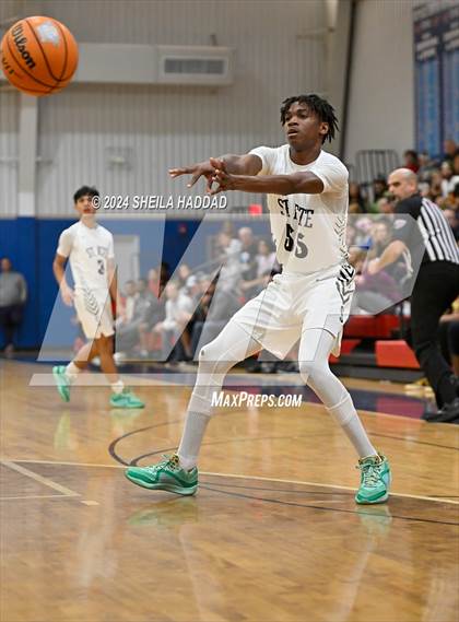 Thumbnail 1 in Calvary Christian vs St Peterburg (Sun Bash Tampa) photogallery.