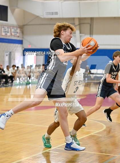 Thumbnail 3 in Calvary Christian vs St Peterburg (Sun Bash Tampa) photogallery.