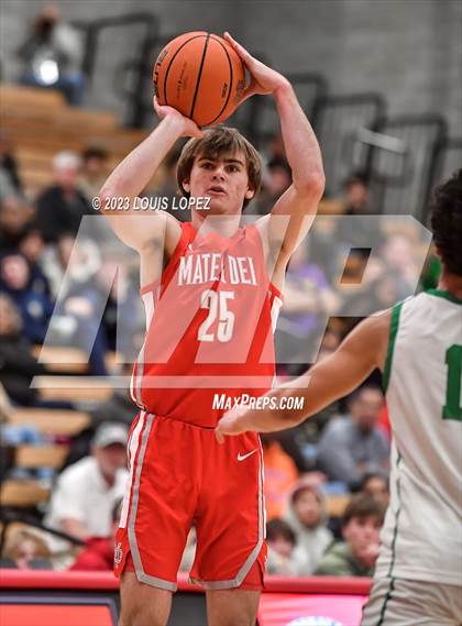 Thumbnail 2 in St. Mary's @ Mater Dei (Nike Extravaganza) photogallery.