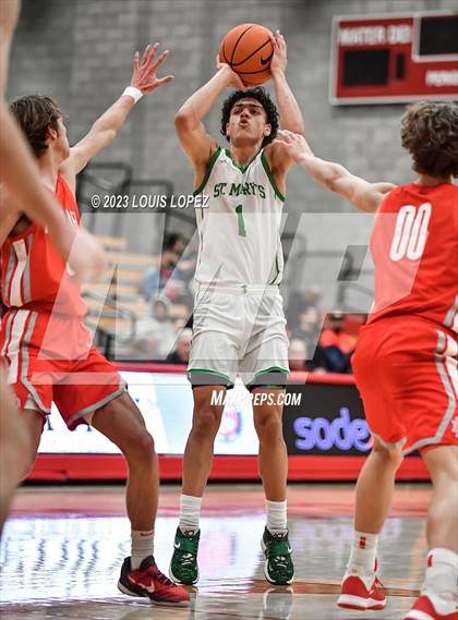 Thumbnail 1 in St. Mary's @ Mater Dei (Nike Extravaganza) photogallery.