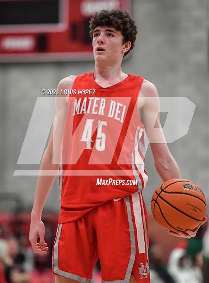 Thumbnail 1 in St. Mary's @ Mater Dei (Nike Extravaganza) photogallery.