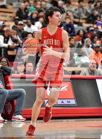 Thumbnail 2 in St. Mary's @ Mater Dei (Nike Extravaganza) photogallery.
