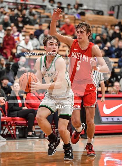 Thumbnail 1 in St. Mary's @ Mater Dei (Nike Extravaganza) photogallery.