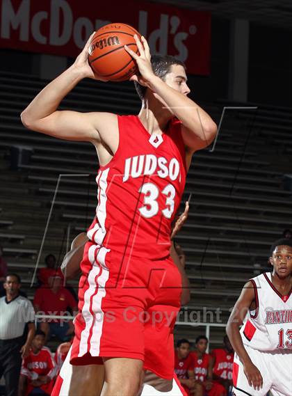 Thumbnail 3 in Judson vs. Hillcrest (McDonald's Texas Invitational) photogallery.