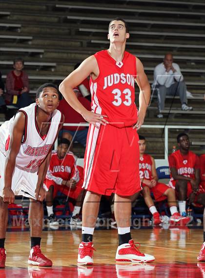 Thumbnail 1 in Judson vs. Hillcrest (McDonald's Texas Invitational) photogallery.