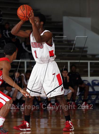 Thumbnail 1 in Judson vs. Hillcrest (McDonald's Texas Invitational) photogallery.