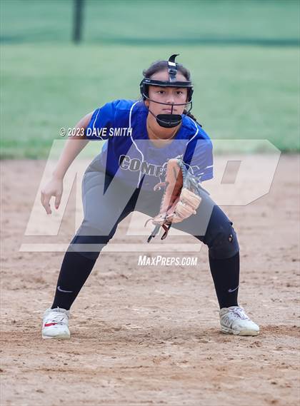 Thumbnail 3 in Muscatine vs West Liberty (Rick Doran Classic) photogallery.
