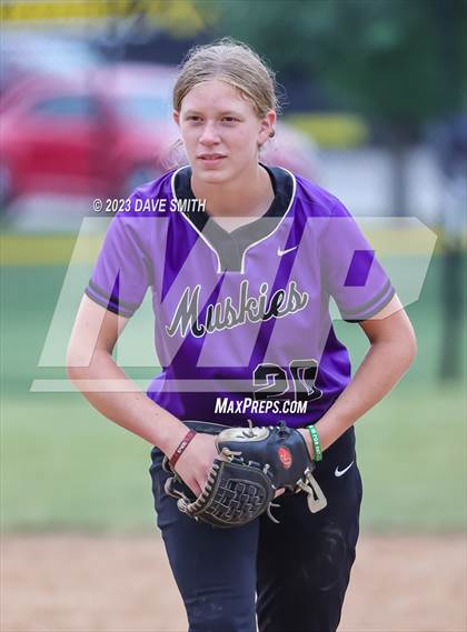 Thumbnail 2 in Muscatine vs West Liberty (Rick Doran Classic) photogallery.