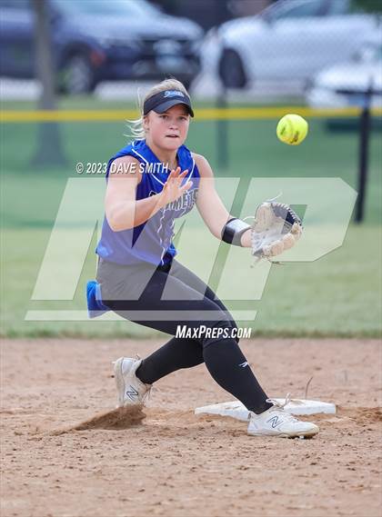 Thumbnail 2 in Muscatine vs West Liberty (Rick Doran Classic) photogallery.