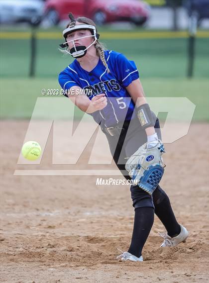 Thumbnail 1 in Muscatine vs West Liberty (Rick Doran Classic) photogallery.