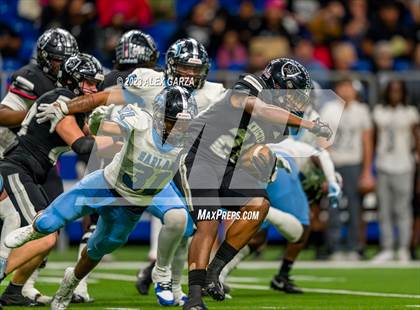 Thumbnail 2 in Steele vs Harlan (UIL 6A D2 reginal playoff) photogallery.