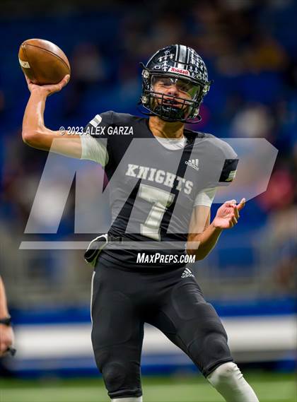 Thumbnail 1 in Steele vs Harlan (UIL 6A D2 reginal playoff) photogallery.