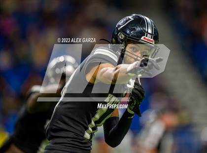 Thumbnail 1 in Steele vs Harlan (UIL 6A D2 reginal playoff) photogallery.