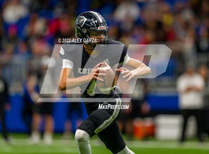 Thumbnail 2 in Steele vs Harlan (UIL 6A D2 reginal playoff) photogallery.