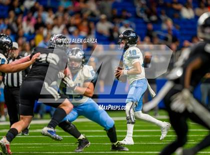 Thumbnail 2 in Steele vs Harlan (UIL 6A D2 reginal playoff) photogallery.