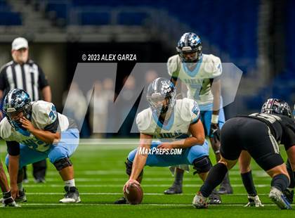 Thumbnail 2 in Steele vs Harlan (UIL 6A D2 reginal playoff) photogallery.