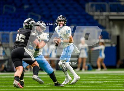 Thumbnail 1 in Steele vs Harlan (UIL 6A D2 reginal playoff) photogallery.