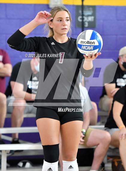 Thumbnail 3 in Sierra Canyon vs. Assmutition (Durango Fall Classic) photogallery.