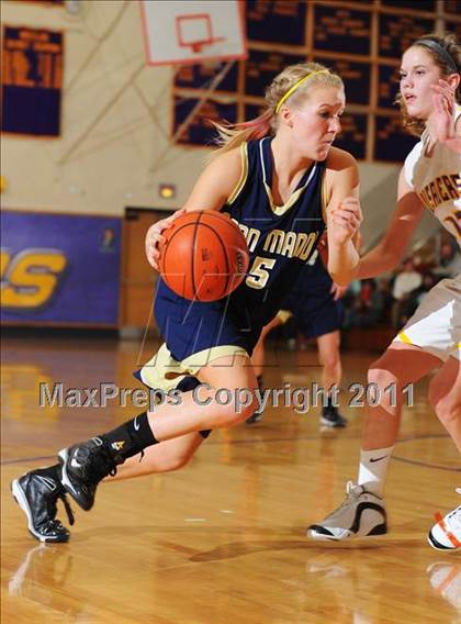 Thumbnail 2 in Penn Manor @ Lancaster Catholic photogallery.