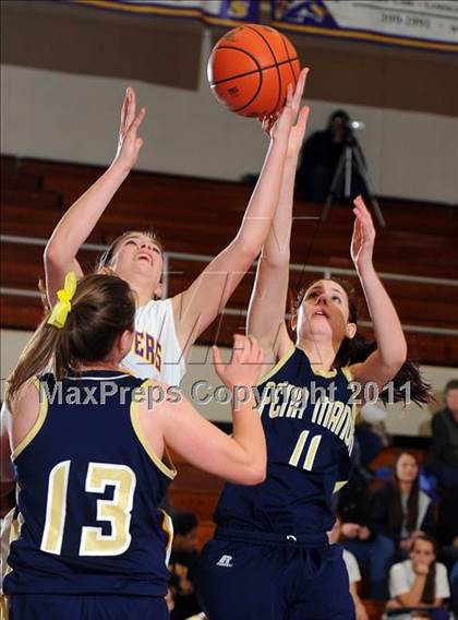Thumbnail 2 in Penn Manor @ Lancaster Catholic photogallery.