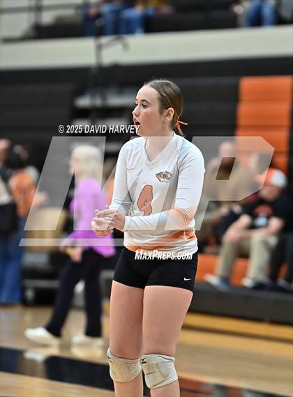 Thumbnail 1 in FR: Valor Christian @ Lakewood photogallery.