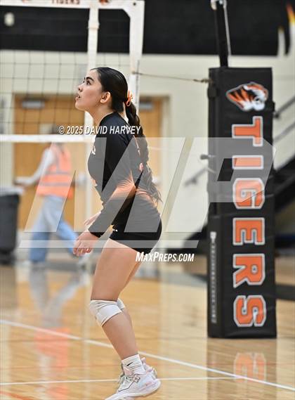 Thumbnail 3 in FR: Valor Christian @ Lakewood photogallery.