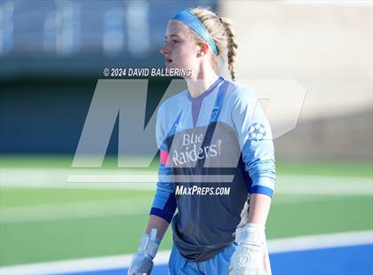 Thumbnail 3 in Keller vs. Bell (UIL 5A Region 2 Bi-District Playoff) photogallery.