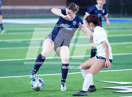 Thumbnail 1 in Keller vs. Bell (UIL 5A Region 2 Bi-District Playoff) photogallery.