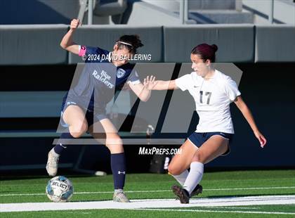 Thumbnail 1 in Keller vs. Bell (UIL 5A Region 2 Bi-District Playoff) photogallery.
