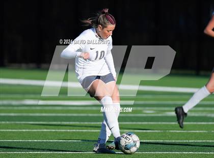 Thumbnail 1 in Keller vs. Bell (UIL 5A Region 2 Bi-District Playoff) photogallery.