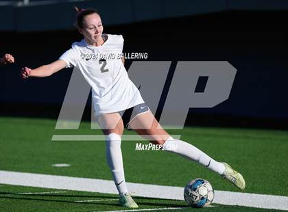 Thumbnail 3 in Keller vs. Bell (UIL 5A Region 2 Bi-District Playoff) photogallery.