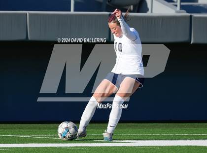Thumbnail 3 in Keller vs. Bell (UIL 5A Region 2 Bi-District Playoff) photogallery.