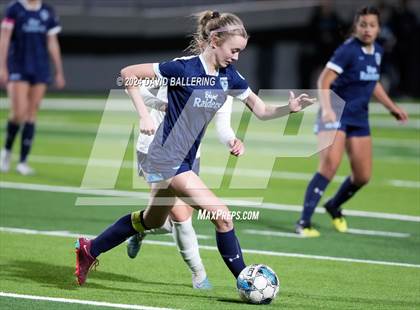 Thumbnail 3 in Keller vs. Bell (UIL 5A Region 2 Bi-District Playoff) photogallery.