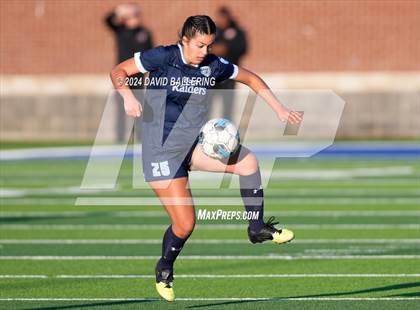 Thumbnail 3 in Keller vs. Bell (UIL 5A Region 2 Bi-District Playoff) photogallery.