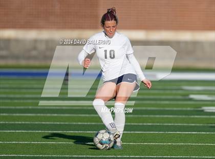 Thumbnail 3 in Keller vs. Bell (UIL 5A Region 2 Bi-District Playoff) photogallery.