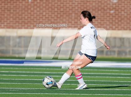 Thumbnail 1 in Keller vs. Bell (UIL 5A Region 2 Bi-District Playoff) photogallery.