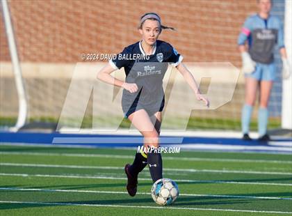 Thumbnail 1 in Keller vs. Bell (UIL 5A Region 2 Bi-District Playoff) photogallery.