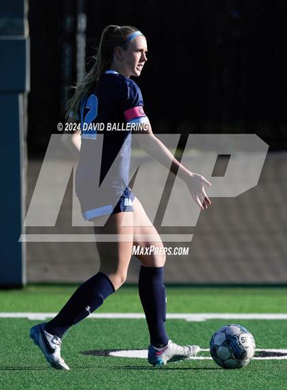 Thumbnail 1 in Keller vs. Bell (UIL 5A Region 2 Bi-District Playoff) photogallery.