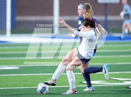 Thumbnail 1 in Keller vs. Bell (UIL 5A Region 2 Bi-District Playoff) photogallery.