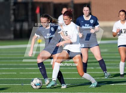 Thumbnail 3 in Keller vs. Bell (UIL 5A Region 2 Bi-District Playoff) photogallery.